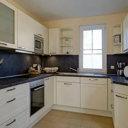 Ferienhaus Nachtigall * غلوفي