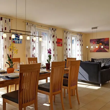 Ferienhaus Nachtigall بيت للعطل