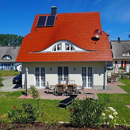 Ferienhaus Nachtigall بيت للعطل *